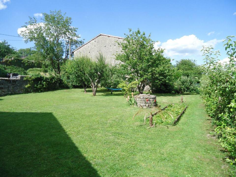 B&B Chez Fouchs - Chambre D'Hotes Dun-sur-Meuse Exteriér fotografie