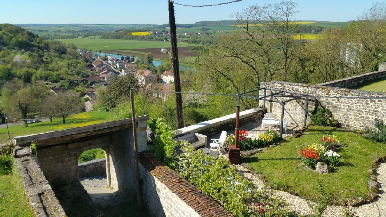 B&B Chez Fouchs - Chambre D'Hotes Dun-sur-Meuse Exteriér fotografie